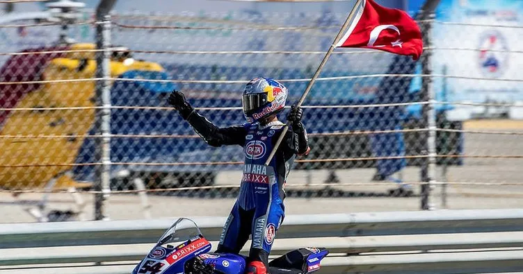 Milli motosikletçi Toprak Razgatlıoğlu, Fransa’daki son yarışta birinci oldu