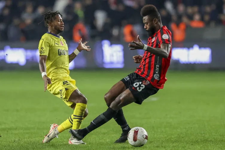 SON DAKİKA HABERİ: Fenerbahçe'de Fred'in kaçıracağı maçlar belli oldu! İsmail Kartal kara kara düşünüyor