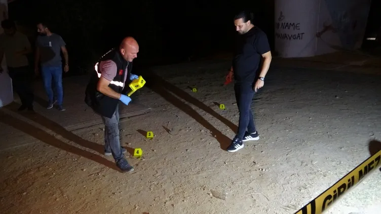 Antalya’da ’Irmağa şişe atma’ kavgası: Silah tutukluk yapınca meydan dayağı yedi