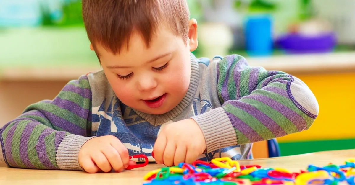 Eyvah Cocugumun Sinifinda Bir Otizmli Var Degil Iyi Ki Cocugum Otizmli Bireylerle Yasamayi Ogreniyor Demeliyiz Son Dakika Haberler