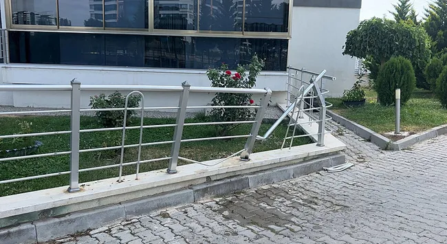 Jrokez’e veda: Oğuzhan Dalgakıran toprağa verildi! Tabutu Fenerbahçe bayrağıyla sarıldı