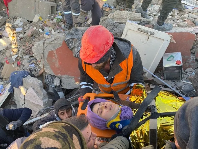 Türkiye’nin en uzun gecesi 6 Şubat: 105 saniyede 53 bin canımız gitti!