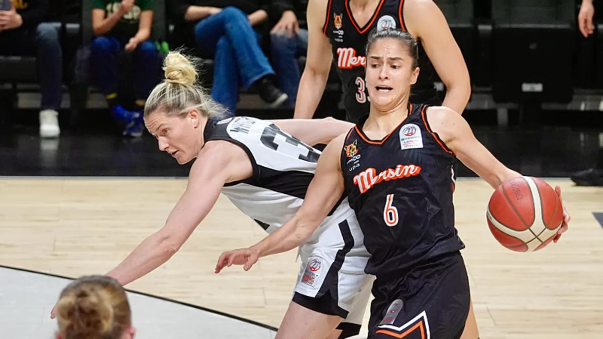 Fenerbahçe Opet’in yarı finaldeki rakibi ÇBK Mersin oldu! Fenerbahçe Opet’in yarı finaldeki rakibi ÇBK Mersin oldu!