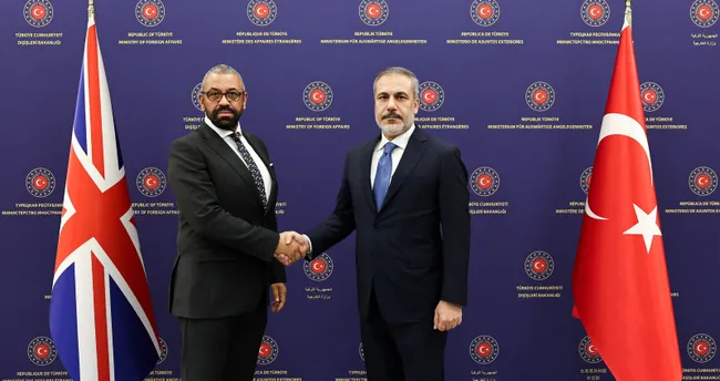 Bakan Fidan, İngiliz mevkidaşı Cleverly ile görüştü Bakan Fidan, İngiliz mevkidaşı Cleverly ile görüştü