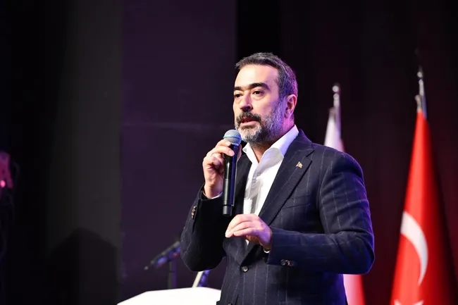 ak-partili-hakan-han-ozcandan-chpli-ozgur-ozele-sert-sozler-chp-simdi-sarhos-genel-baskani-pohpohluyor-1770880864695.jpg AK Partili Hakan Han Özcan’dan CHP’li Özgür Özel’e sert sözler: CHP şimdi sarhoş genel başkanı pohpohluyor!