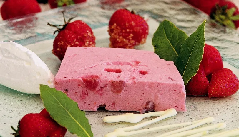 Çilekli Krema (İtalyan Mutfağı)