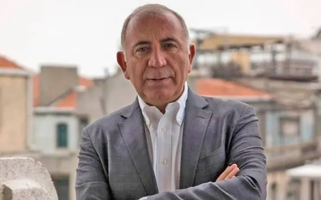 son-dakika-chpden-olaganustu-kurultay-karari-tarih-belli-oldu-1757111262928.jpeg SON DAKİKA... CHP'den olağanüstü kurultay kararı! Tarih belli oldu