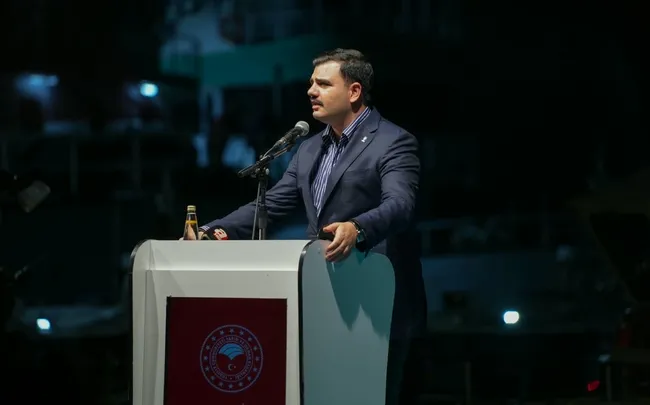 eyyup-kadir-inan-siz-yeter-ki-uretin-engelleri-biz-asariz-1788200849899.jpg