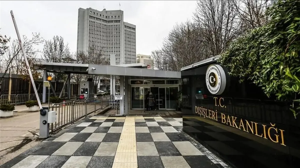 Yunanistan'ın Ege hamlesine Türkiye'den sert yanıt: Hukuki bir sonuç doğurmayacak haber görseli