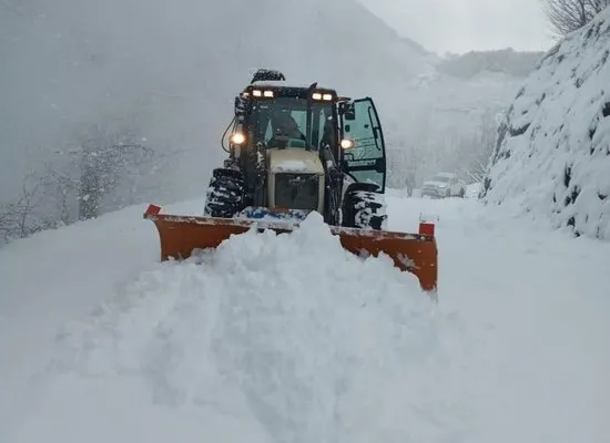 Düzce’de 40 köy yolu kar nedeniyle kapalı