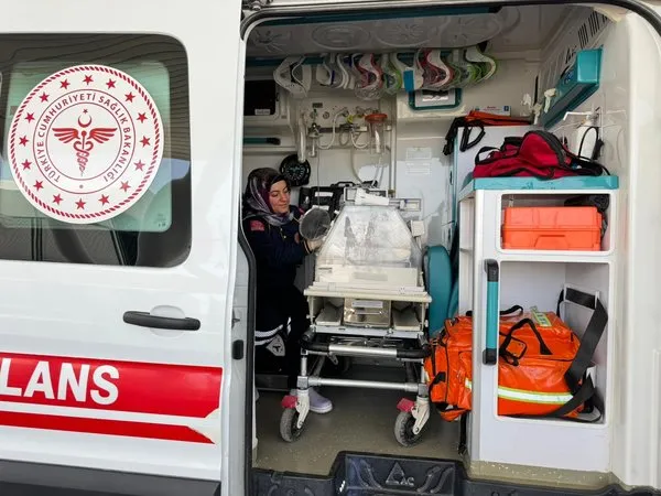 Zeynep Bebek Hastanede Tedavi Ediliyor