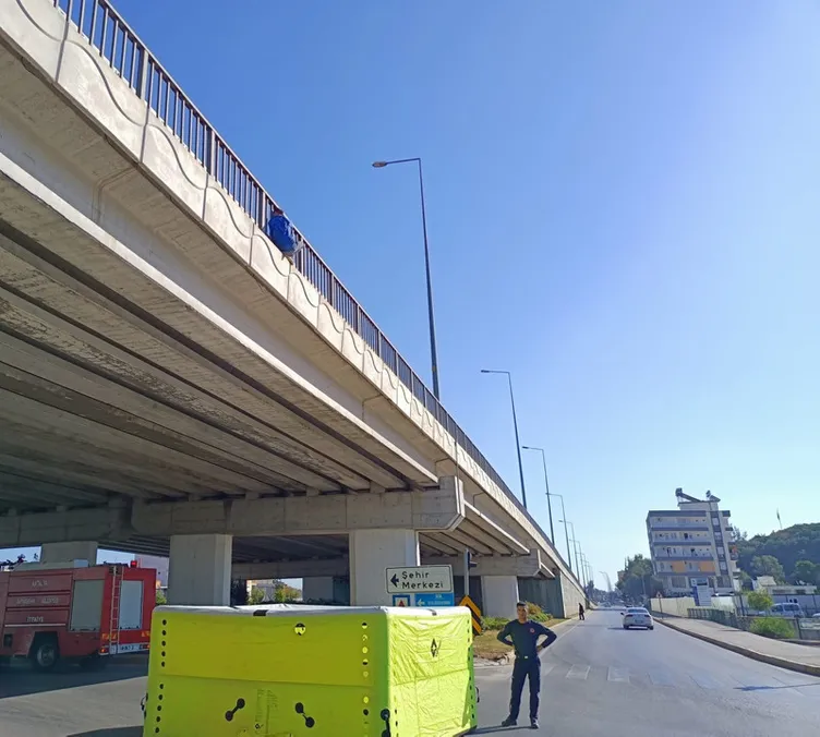 Eşini 24 yerinden bıçakladı: Beni öldürüyor kurtarın diye yardım istemiş!