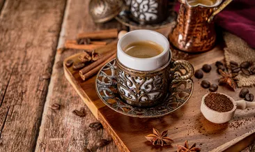 İlk yudumda yağ depolarını sıfırlıyor: Tarçınlı Türk kahvesi