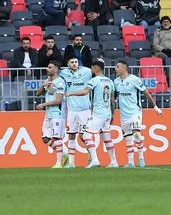 Başakşehir, zorlandığı maçta Gaziantep’i 2 golle yıktı