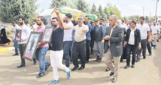 HDP’li vekiller PKK’lı cenazesinde!