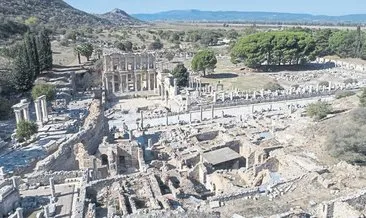Efes Antik Kenti bir asırdır turist ağırlıyor
