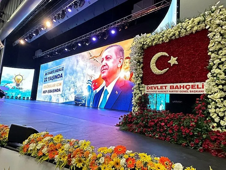 MHP lideri Devlet Bahçeli’den AK Parti’ye anlamlı jest! Çiçeklerin sayısı dikkat çekti
