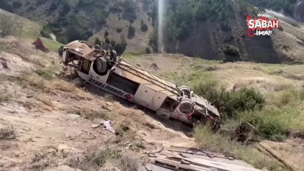 SON DAKİKA! Kars'ta Horasan-Sarıkamış yolunda feci kaza! Ölü ve yaralılar var | Video
