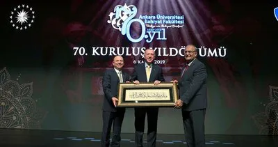 Ankara Üniversitesi İlahiyat Fakültesi’nin 70. kuruluş yıl dönümünde Başkan Erdoğan’a özel hediye