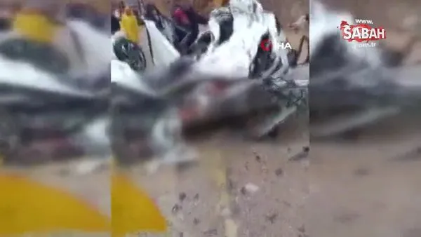 SON DAKİKA: Adana'da kayalar otomobilin üstüne düştü: 4 öğretmen hayatını kaybetti... | Video