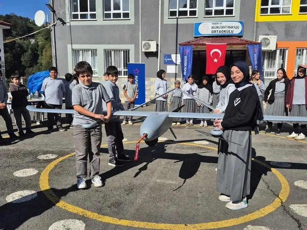 koy-cocuklarina-milli-teknoloji-asisi-trabzonlu-cocuklar-bahayi-ucusa-hazirladi-1792587554139.jpg