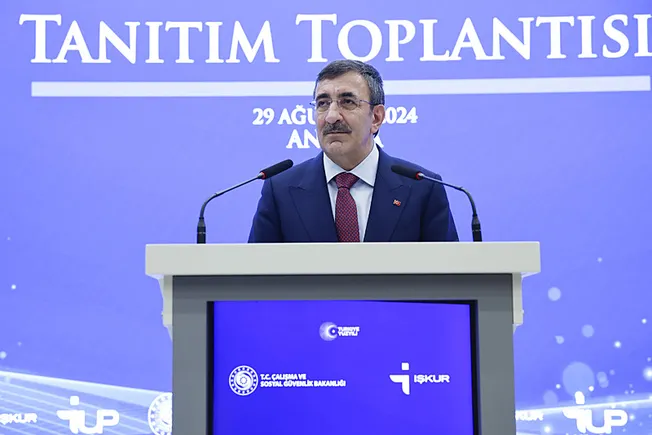 isgucu-uyum-programi-tanitildi-yeni-meslek-kapilari-aralanacak-1725001716555.jpg
