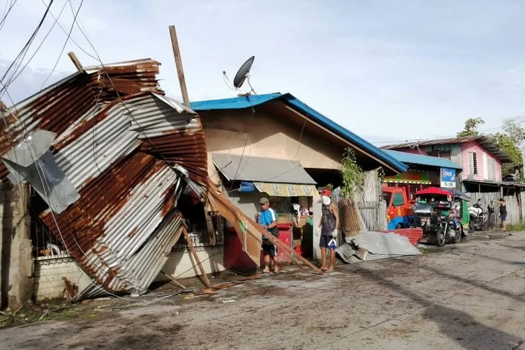 Filipinler’de tayfun! 16 kişi hayatını kaybetti