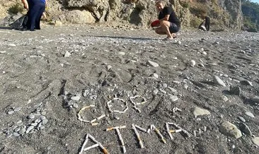 Yabancılarda plajlarda temizlik! İzmaritlerle ‘çöp atma’ yazdılar