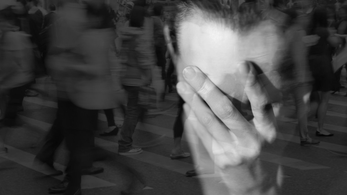 Stres Altında Boğuşan Kalpler: Yoğun Hayatın Göğsümüzde Yarattığı Baskı