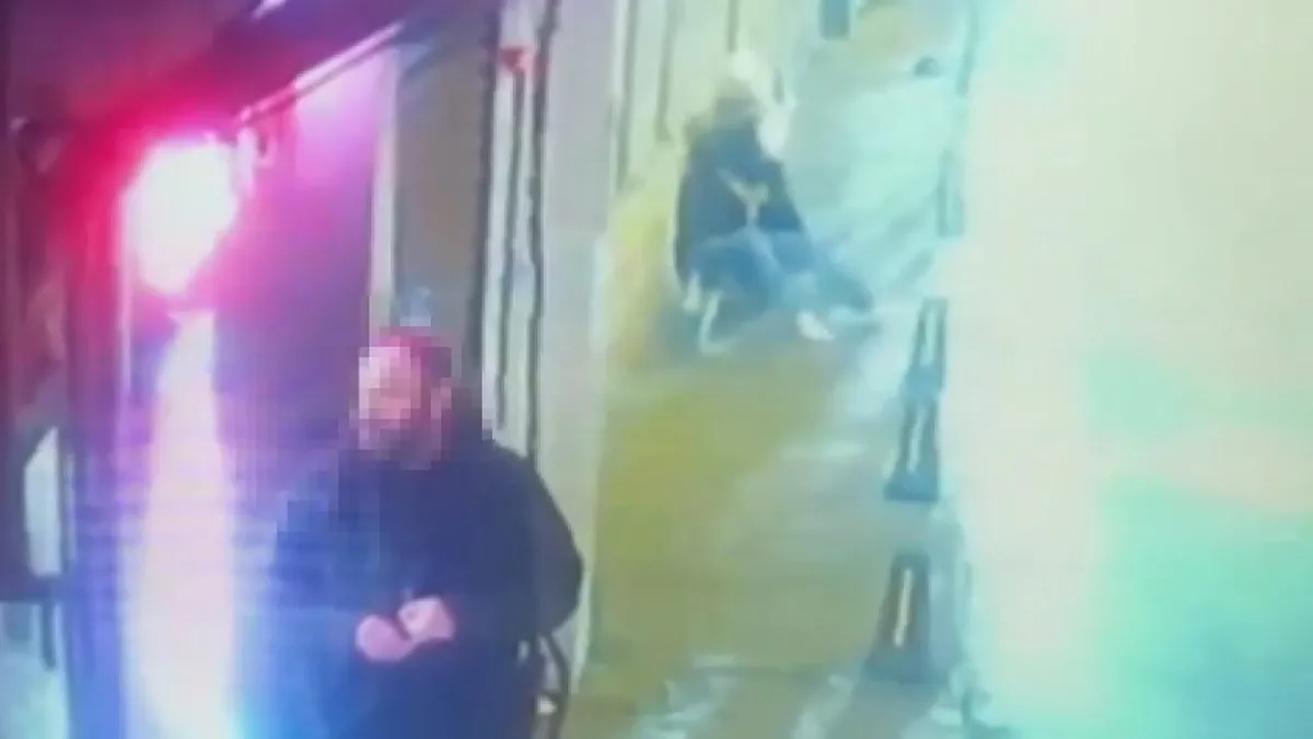 Yer İstanbul Beyoğlu! Uyuyan kişinin cep telefonunu böyle çalmıştı: O şüpheli yakalandı!