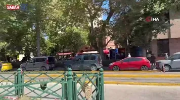 Hatalı park cadde trafiğini kilitledi