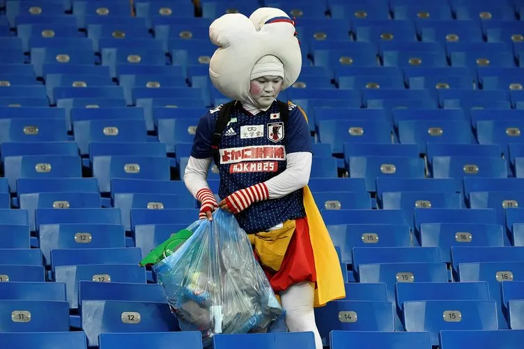 Japonya taraftarları ve futbolcularıyla gönülleri fethetti