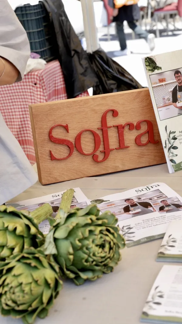 sofra-dergisi-urla-enginar-festivalinde-gastronomi-tutkunlariyla-bulustu-1778244900306.jpg