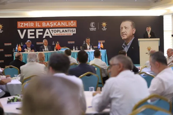 ak-parti-izmir-il-baskani-bilal-saygili-ak-partinin-basarisinda-burada-bulunan-her-bir-dava-insaninin-alin-ter-1781183587650.jpg