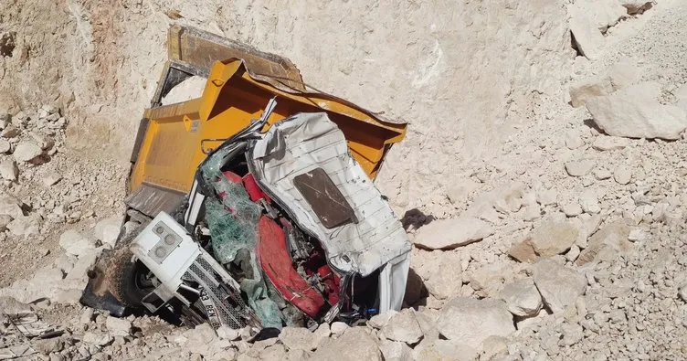 Şanlıurfa’da hafriyat kamyonu uçurumdan düştü: 1 ölü