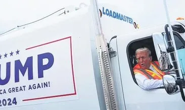 Trump bu kez çöp kamyonuna bindi