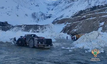 Rusya’da çığ işçileri yuttu: 6 ölü