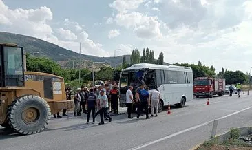 Afyonkarahisar’da midibüs kamyonla çarpıştı: 7 yaralı! #afyonkarahisar