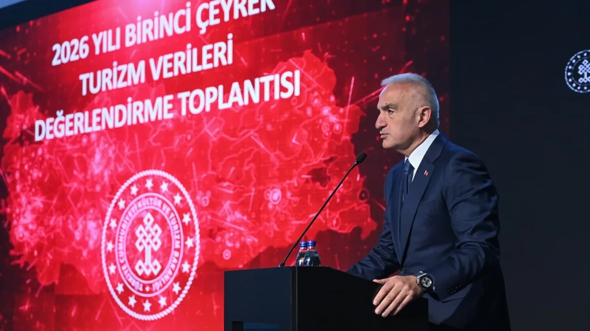 Turizmde savaş zamanı 9.8 milyar dolar gelir! Bakan Ersoy: Türkiye güvenlik krizini başarıyla yönetiyor