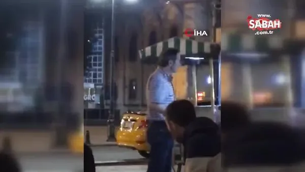 İstanbul'da ATM makinesini döven adam kamerada