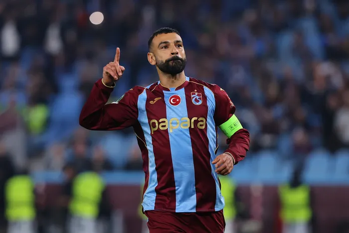 firtina-esti-salah-sov-yapti-trabzonspor-evinde-heartsi-2-0-maglup-etti-1792694921187.jpg