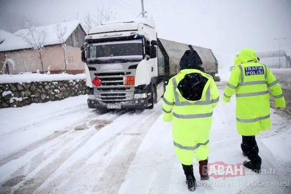 Bolu Dağı TIR geçişlerine kapatıldı