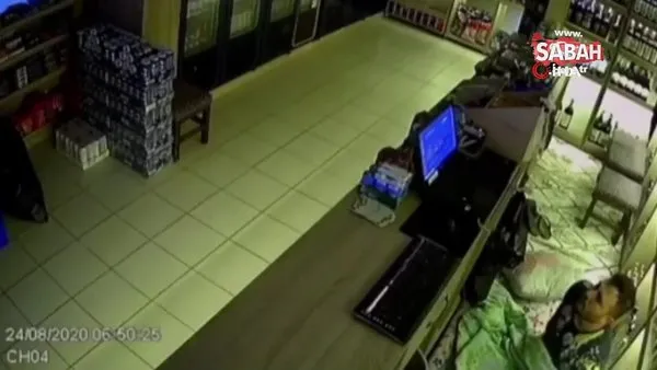 Son dakika haberi: Antalya'da kick boksçu esnafın dükkanına giren hırsız hayatının hatasını yaptı! Ölümcül dayak kamerada | Video