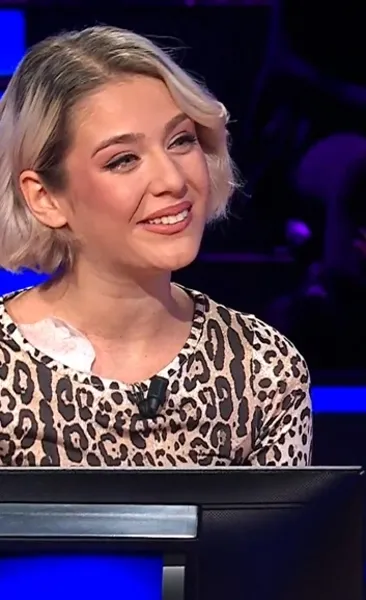 Milyoner’de duygu dolu anlar! Yarışmacı geçirdiği rahatsızlığı gözyaşları içinde anlattı