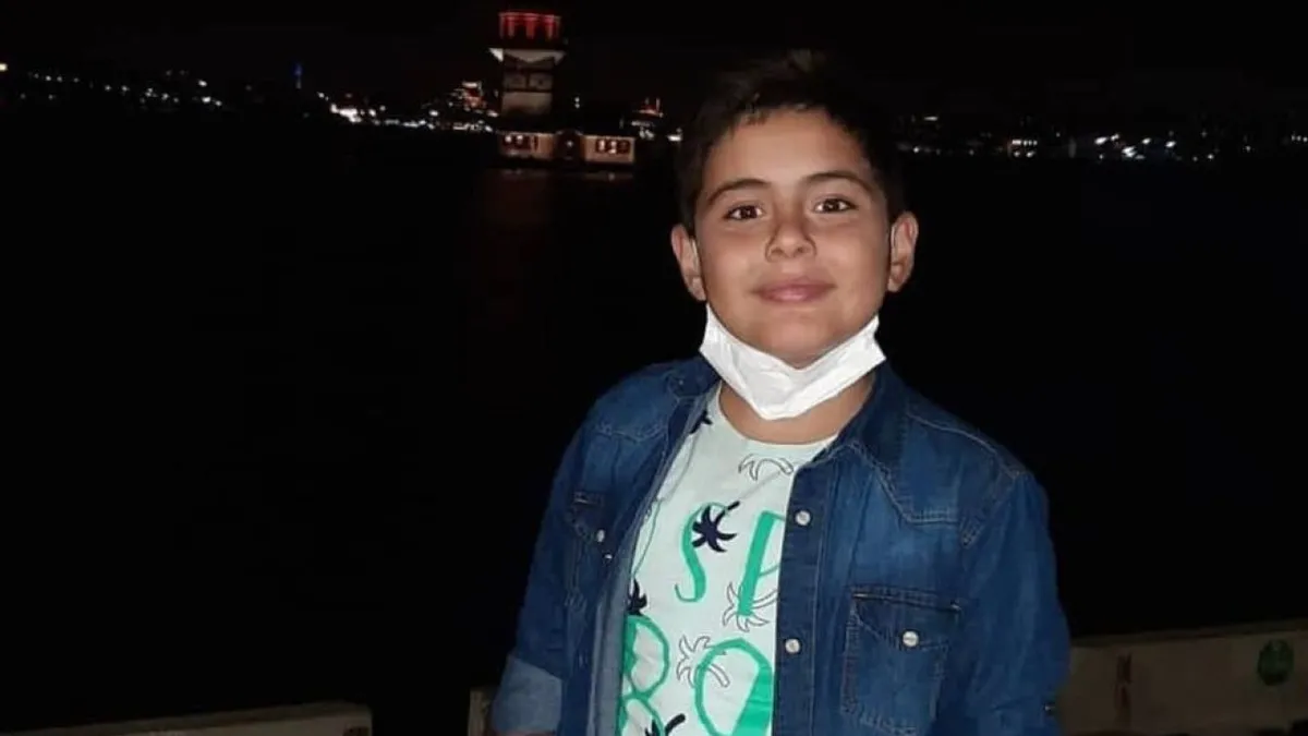 Kanser tedavisi gören 15 yaşındaki Efe yaşam mücadelesini kaybetti Kanser tedavisi gören 15 yaşındaki Efe yaşam mücadelesini kaybetti