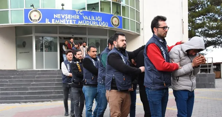 Dinlene dinlene dolandırmışlar