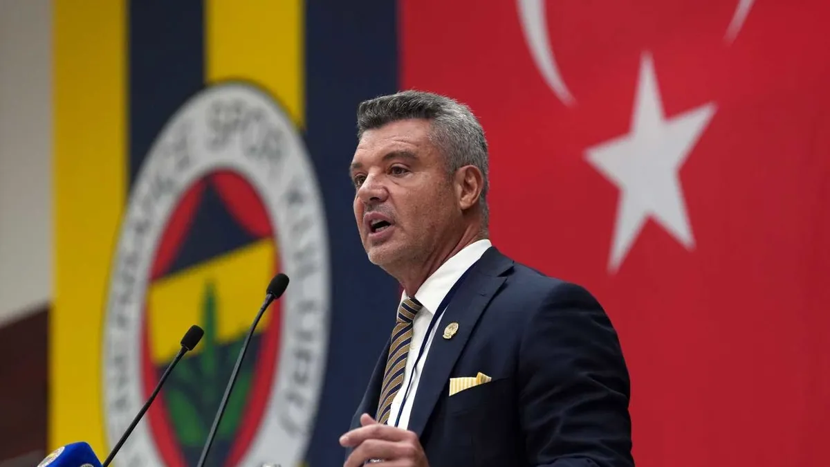 Fenerbahçe'de Saran yönetimi ibra edildi