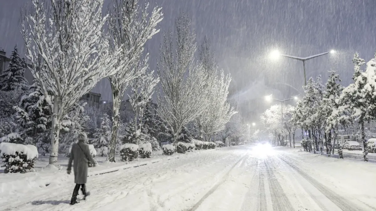 SON DAKİKA: Meteoroloji uyardı! 28 ilde kuvvetli kar alarmı! İstanbul’un o ilçeleri için tarih verildi SON DAKİKA: Meteoroloji uyardı! 28 ilde kuvvetli kar alarmı! İstanbul’un o ilçeleri için tarih verildi