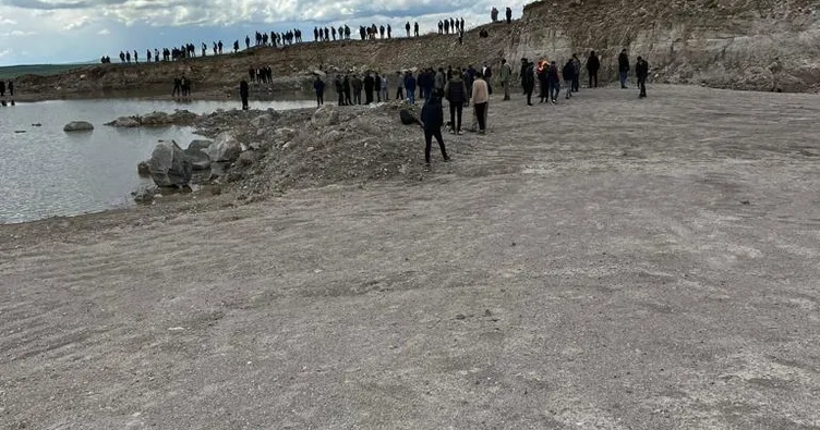 Ağrı’da gölete düşen ineğini kurtarmak isterken hayatını kaybetti