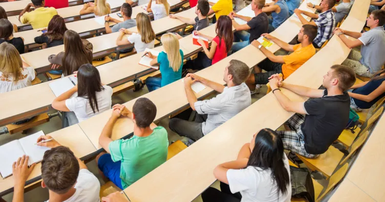 Avukatlık ve Hukuk bölümü taban puanları, kontenjanları ve başarı sıralamaları listesi! 2021 Hukuk ve Avukatlık Fakültesi taban puanları 2021